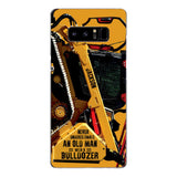 PERSONALIZED NEVER UNDERESTIMATE AN OLD MAN WITH A BULLDOZER PHONECASE QTDT2903